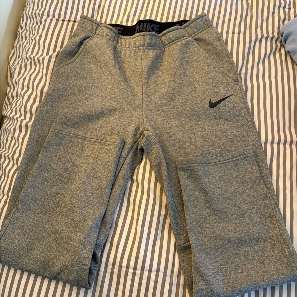 Men’s Nike sweatpants